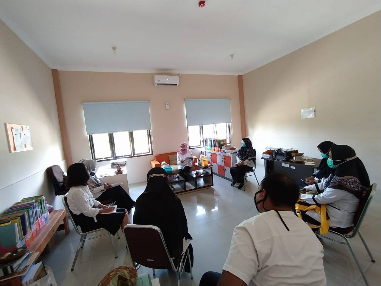 KOMITMEN TINGKATKAN KINERJA, BIDANG PENUNJANG SELENGGARAKAN PERTEMUAN